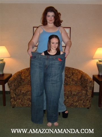 bjames872009's tweet photo. @AmazonAmanda i love the fact that you make an average women look so small. your ass is huge by the way. https://t.co/tw6LS8hcCz