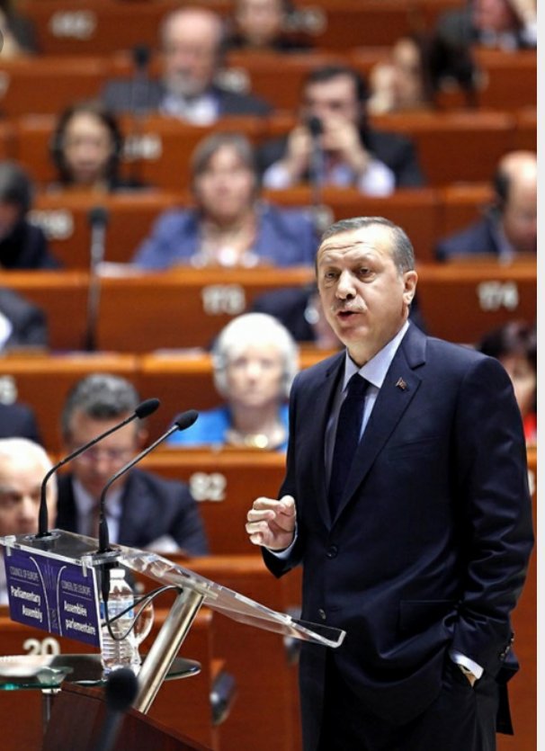 ctnntalha's tweet photo. ��unları da şuraya iliştireyim de lider görsünler.😊
#WorldLeaderErdogan https://t.co/iPuMAnJEuc