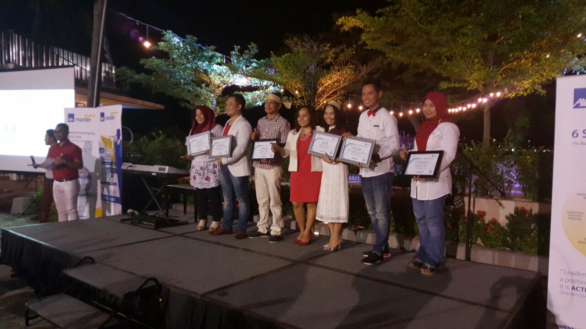 Dwi2801's tweet photo. Alhamdulillah😇😇😇#ibsl2016 #leaderinme #proudofaxamandiri  #groupJP1 https://t.co/KCFXZ0gXfu