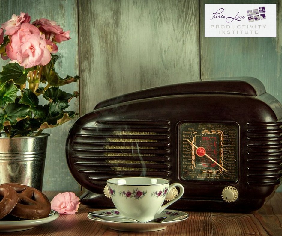 organizewithluv's tweet photo. Tune into your favorite radio station and jam out! Happy #NationalRadioDay!
#PLPI #AL #OrangeBeach https://t.co/CPyeuQQznW