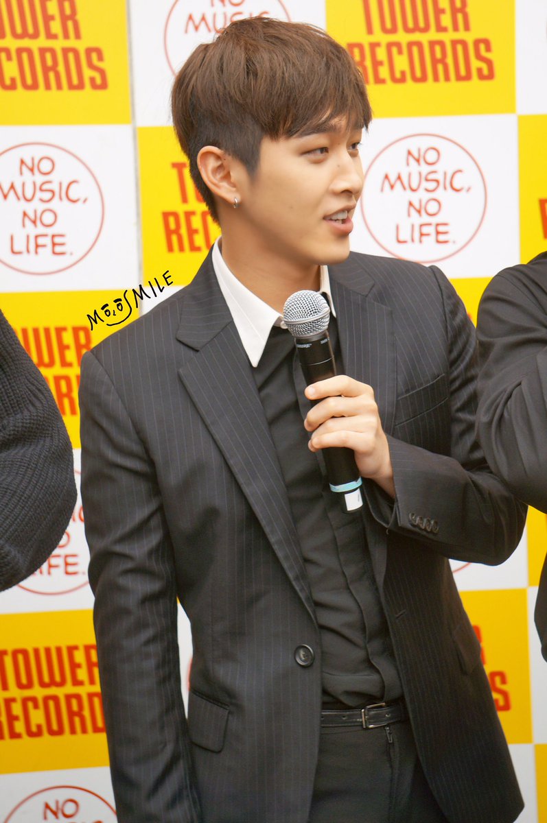 MooSmile0429 tweet picture