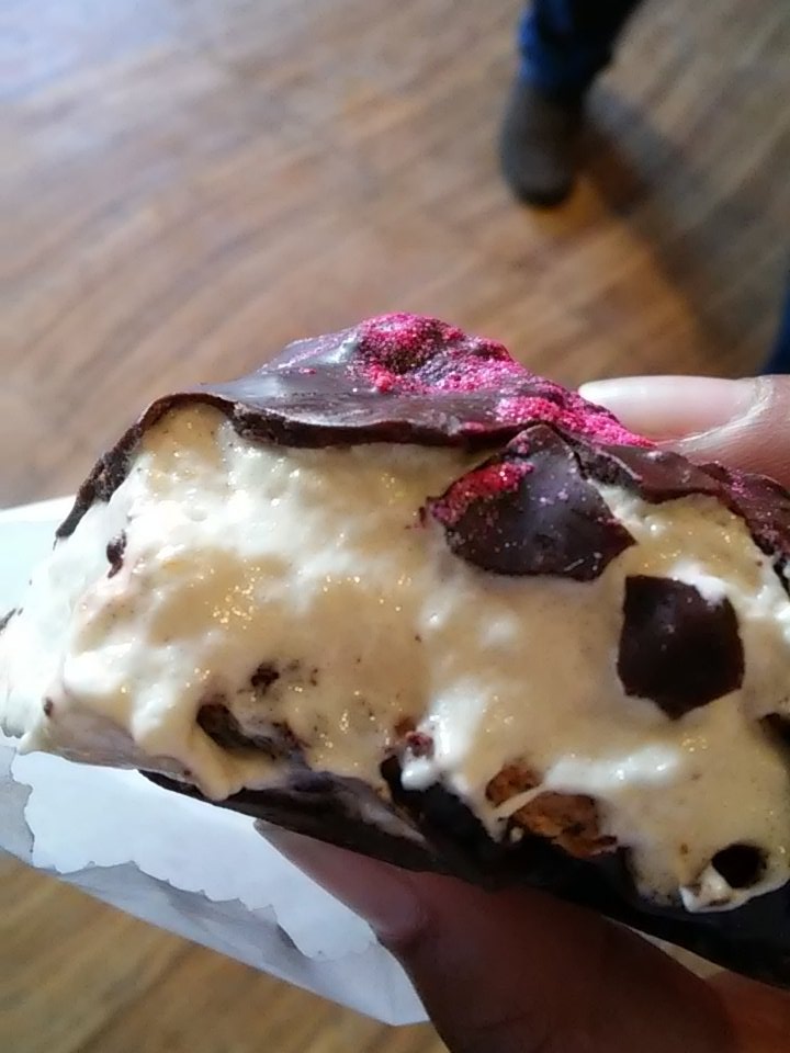 Going to try one of these bad boys... A super sized "sweetie pie" with raspberry filling. divine!!!