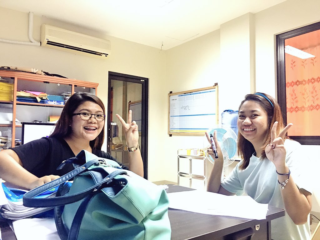 itsjezreelfaith's tweet image. Very good sila working behind the scenes for d Ignite Retreat (last pre-enc)'s preparations. #wholeheartedservice 👍