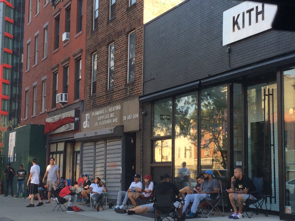 msheidlower's tweet image. #Kith. Flatbush Ave., Bklyn. 7am Saturday.