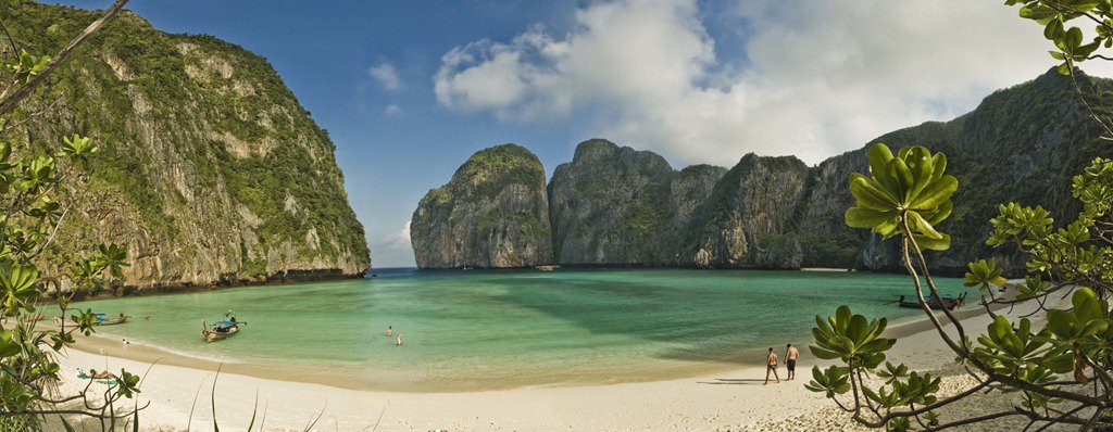 Тайланд в апреле. Майя Бич Пхукет. And Maya Bay Resort. AGH Maya Bay Resort. Описание Таиланда места для туристо.