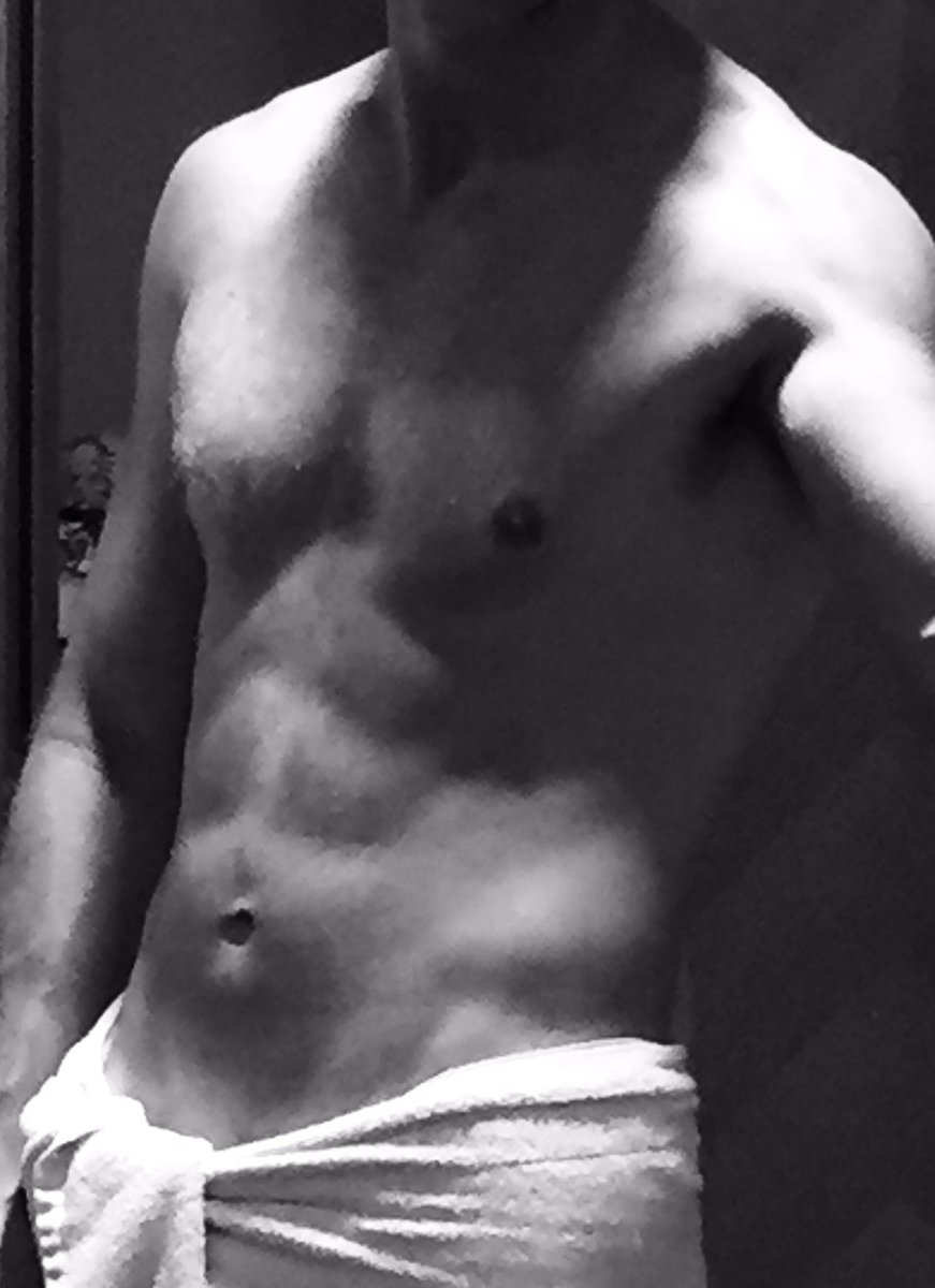 dondraper4's tweet photo. Still trying! #fitness #abs #fitlife #exercise https://t.co/5c5mExiIxg