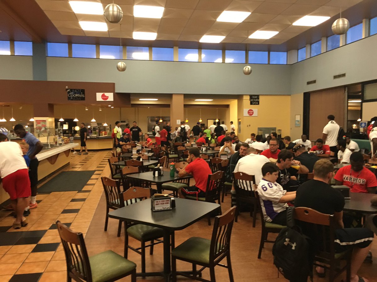 Breakfast with the Warriors is in full effect!