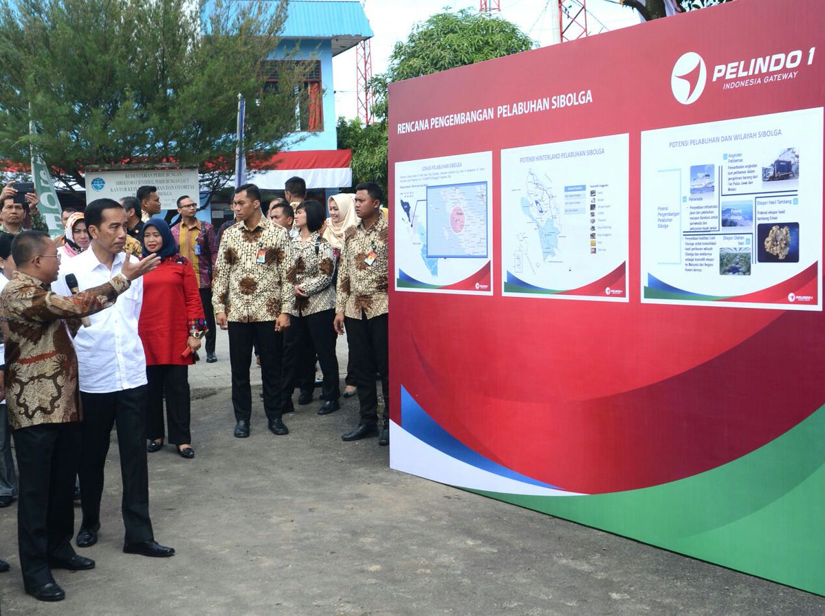 KemensetnegRI's tweet photo. Presiden Jokowi meninjau perluasan Pelabuhan Sibolga (20/8) https://t.co/uVqpgAkr90
