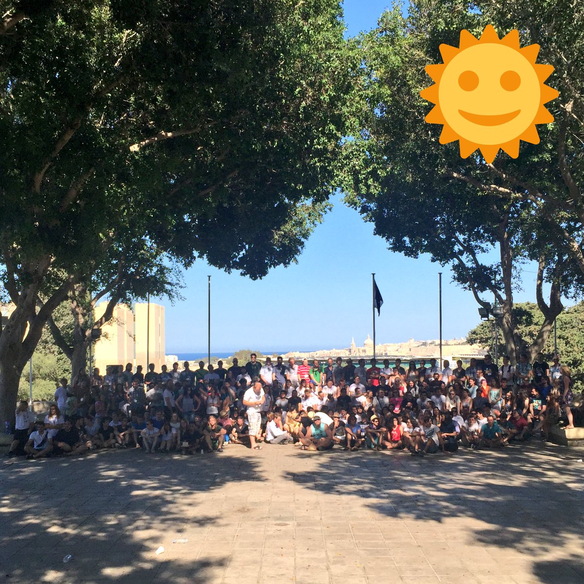 icps2016's tweet photo. It's finally over! #icps2016 #groupphoto #iphonephoto https://t.co/iKeLXmTnSp