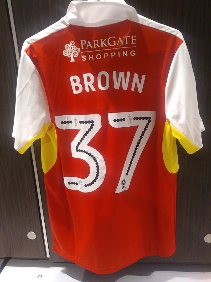 izzyjaybrown's tweet photo. Matchday, let's go!🔴⚪️ #IB37 https://t.co/jeGXM4eQfx