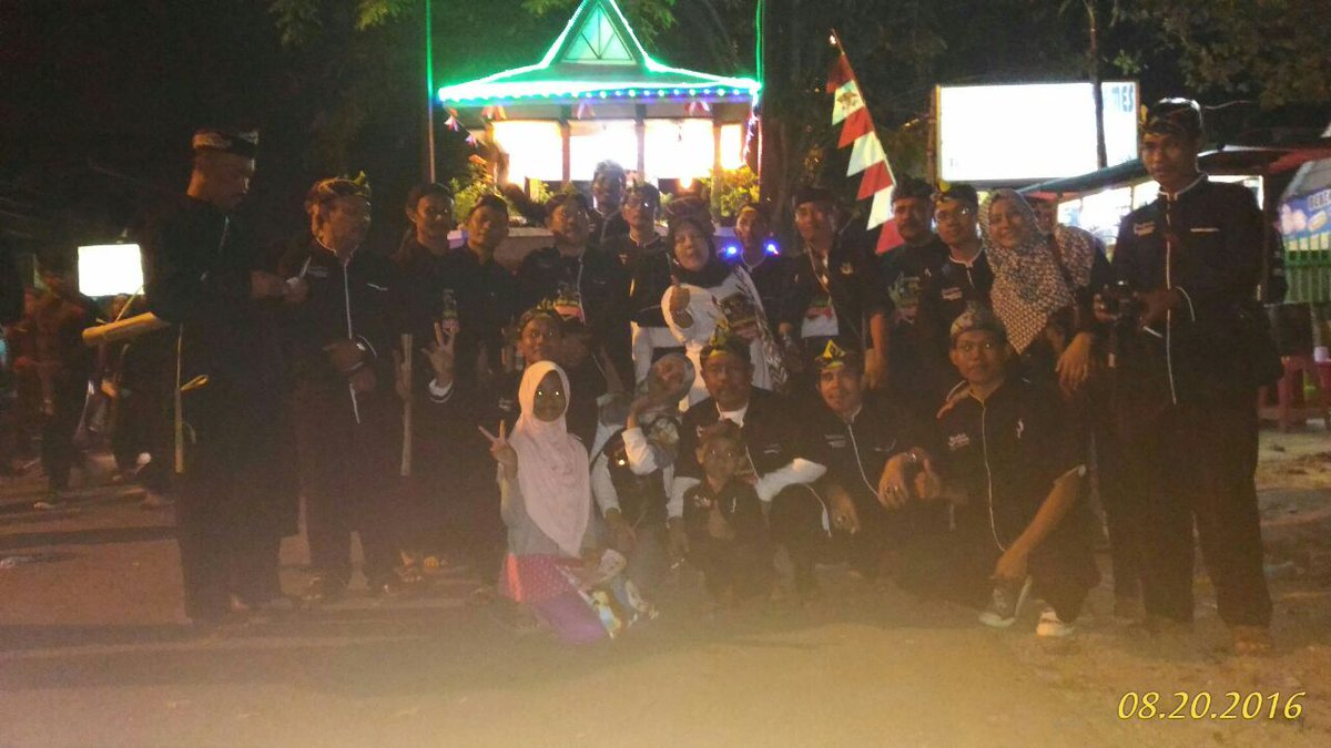 Kec_Darangdan's tweet photo. Sampurasun purwakarta#DARANGDAN SETIA siap melaksanakan rekor muri pawai kentongan @DediMulyadi71 @eef4a9502dfd4bc https://t.co/EyqLn5wOA2