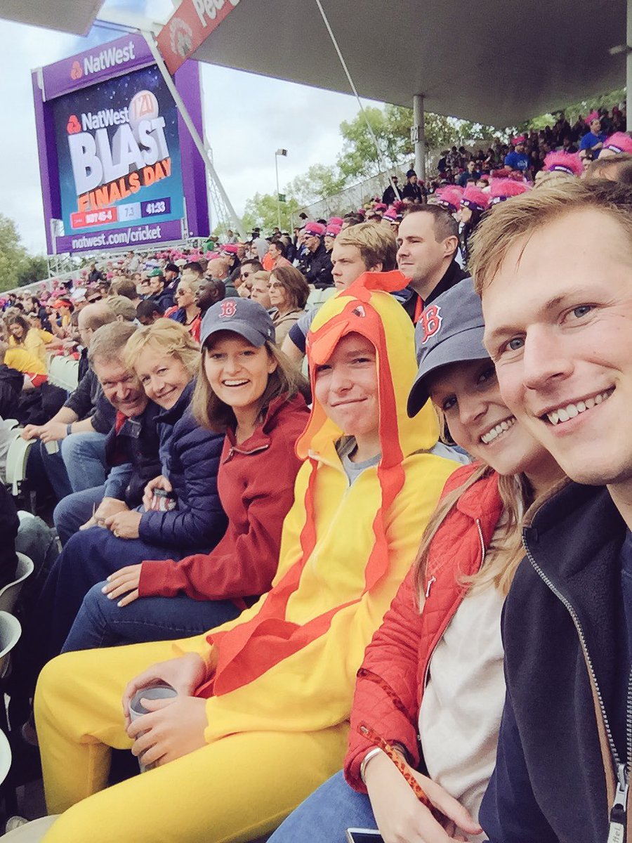 KateEFHarrison's tweet photo. Harrison Family Day Out #FinalsDay #T20Blast #T20FinalsDay https://t.co/MmWj3lkQOz
