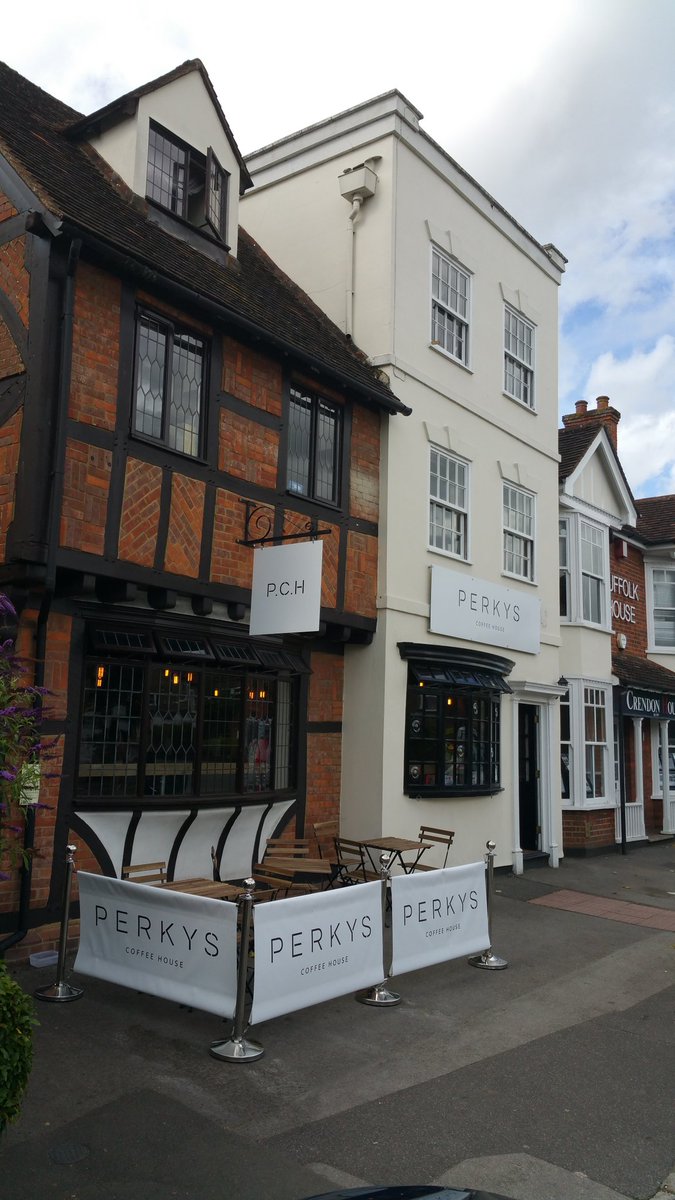 sebbutt1's tweet photo. @PerkysCoffee v.pleased to have a quality coffee house nearby+great choice of sandwiches too #wooburngreen #coffee https://t.co/7g3JIk0vps