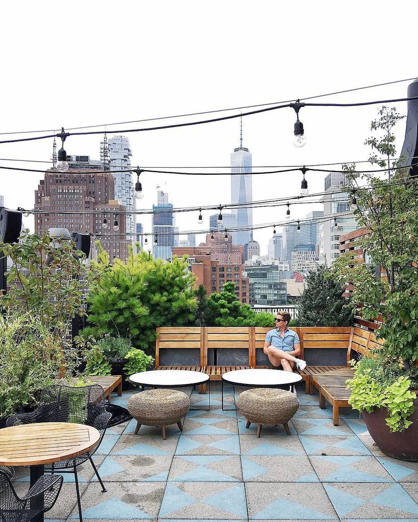 andretamburrini's tweet photo. So much love for the rooftop @sixtyhotels in #soho #newyork #sixtysoho https://t.co/0bFl0GyO8Y https://t.co/HPrIrgnQ8A