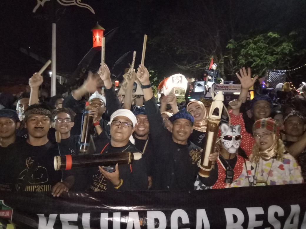 Keceriaan kami warga disdikpora adalah keceriaan #SampurasunPurwakarta <a href="/DediMulyadi71/">Kang Dedi Mulyadi</a> <a href="/PurwakartaKita/">Kang Purwa</a> <a href="/negativisme/">NEG</a>