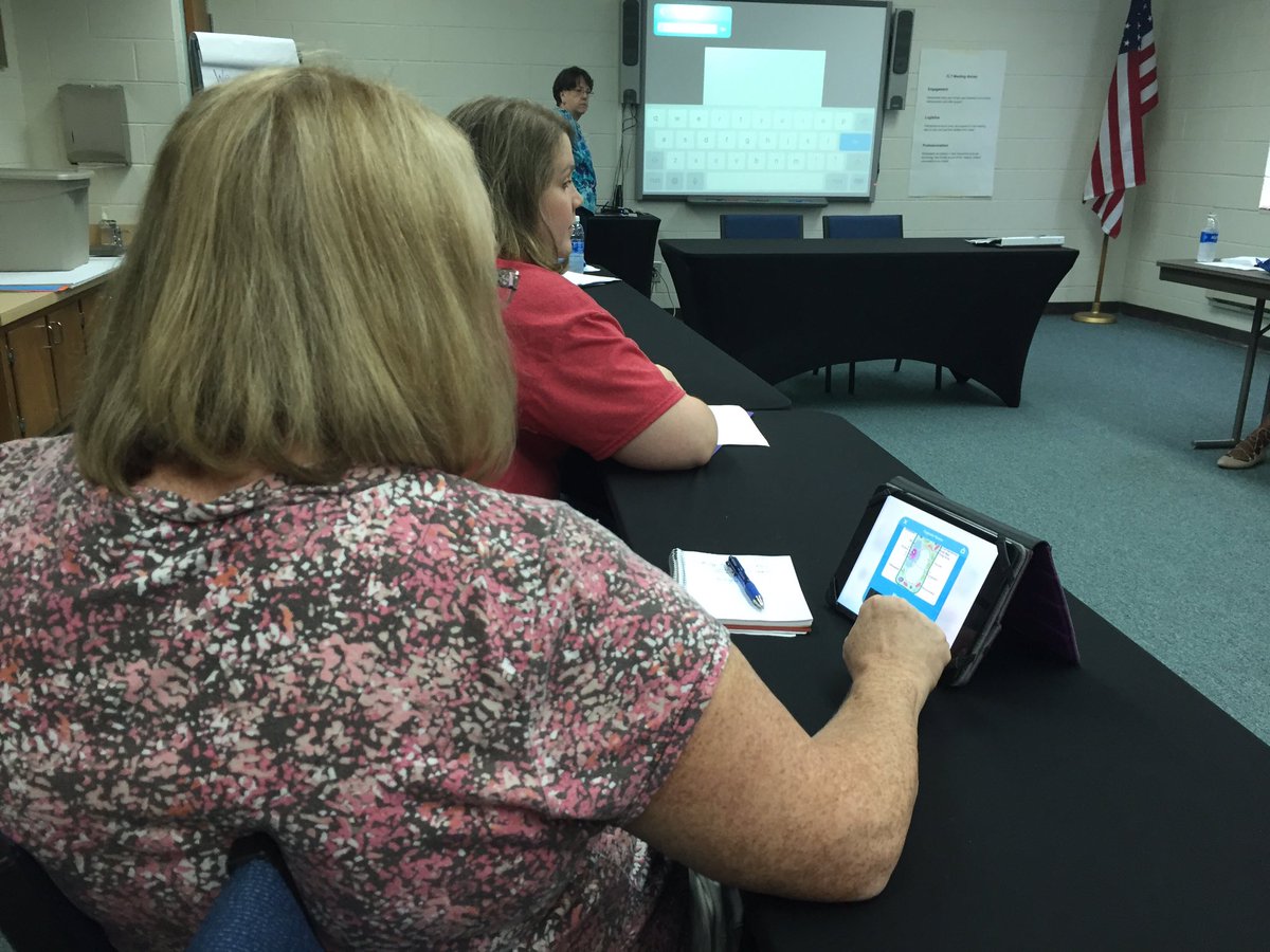 WestGeorgiaRESA's tweet photo. @WestGeorgiaRESA @DrKTThompson @EdcampWestGA #edcampwestga https://t.co/Ew1beksPHF