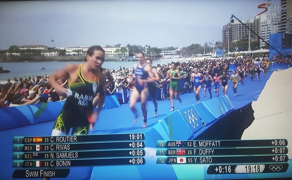 gsport4girls's tweet photo. #Rio2016 @marirabie finishes swim in 3rd. Wow! https://t.co/w3xLiicufV