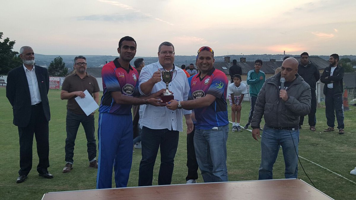 TheBSLt20's tweet photo. #WhiteRose #BSLt20 #BradfordSuperLeague #Champions 2016 #BSLt20Final #T20Blast #PSLt20 https://t.co/6YAAieBSyf