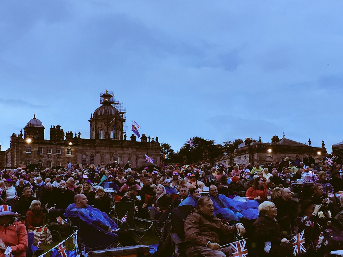 And the Proms has BEGUN✨ 🇬🇧 #york #summersessions