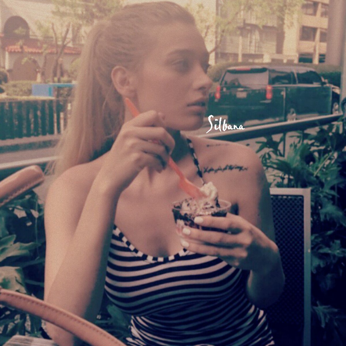 _silbana's tweet photo. Ella simplemente es perfecta. @brenzambranoc https://t.co/PzHn1jw23O