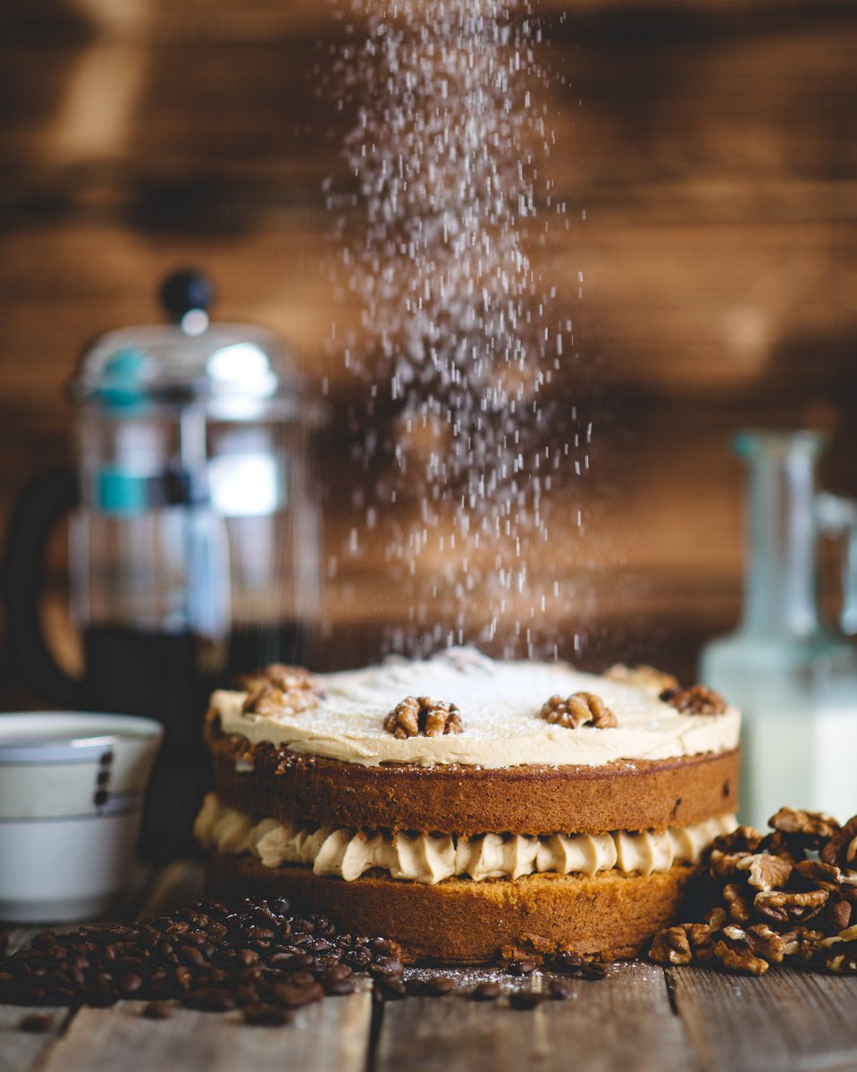 Gr&amp; day <a href="/GCF_Drumlanrig/">Galloway Country Fair</a> Back 2mrw with #cake &amp; 6 flavours of sausage rolls! #delicious