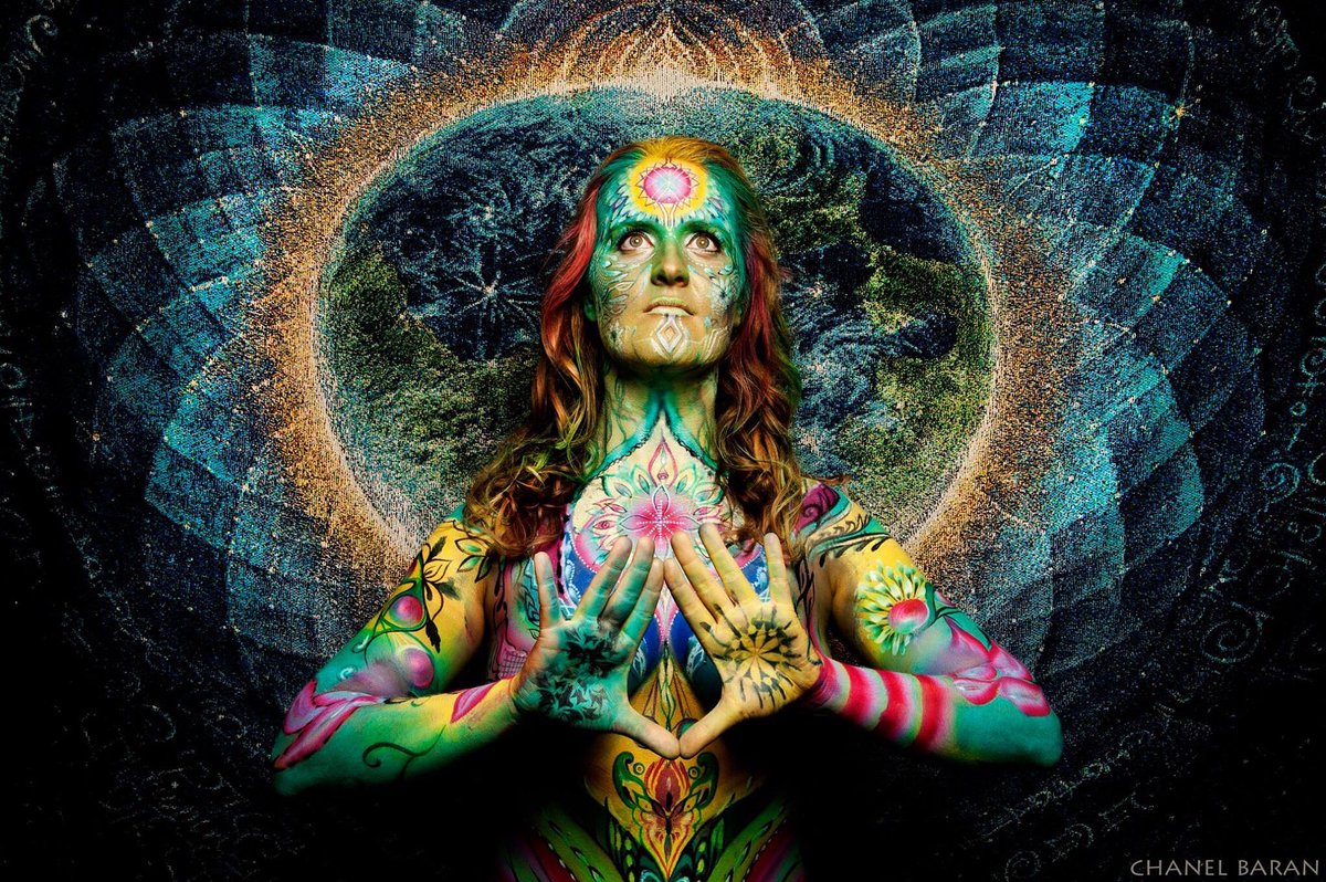 ChanelBaran.com

inner-colour.com

#chanelbaran #innercolour #photography #bodypainting #priestess