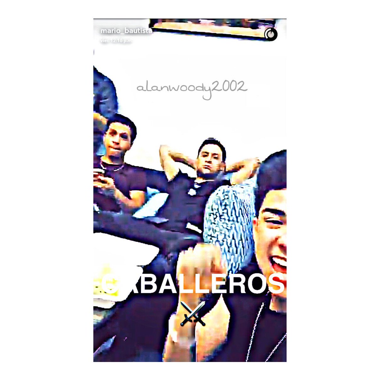 alanwoody2002's tweet photo. @mariobautista_ Buenos Dias♡💀 https://t.co/Fafc7RqInA