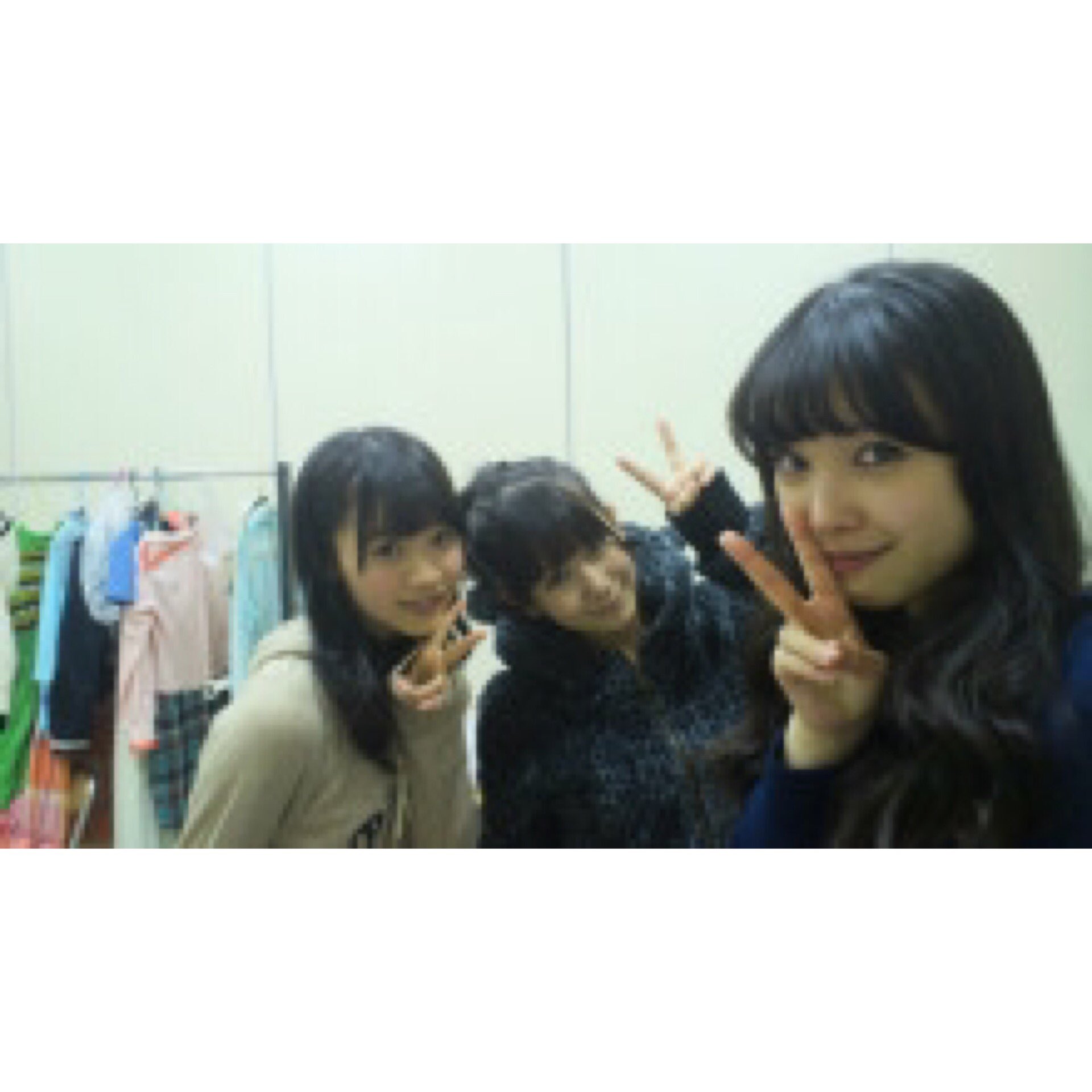 岩田 陽葵 5年前 舞台 1974 で共演したちっさーとなっきぃ 優しくて 何にも分からなかった私は2人からいろんなことを学びました 今でも思い入れの強い作品 ライブも何回か観に行きました 寂しいですが いつまでも Uteさん大好きです