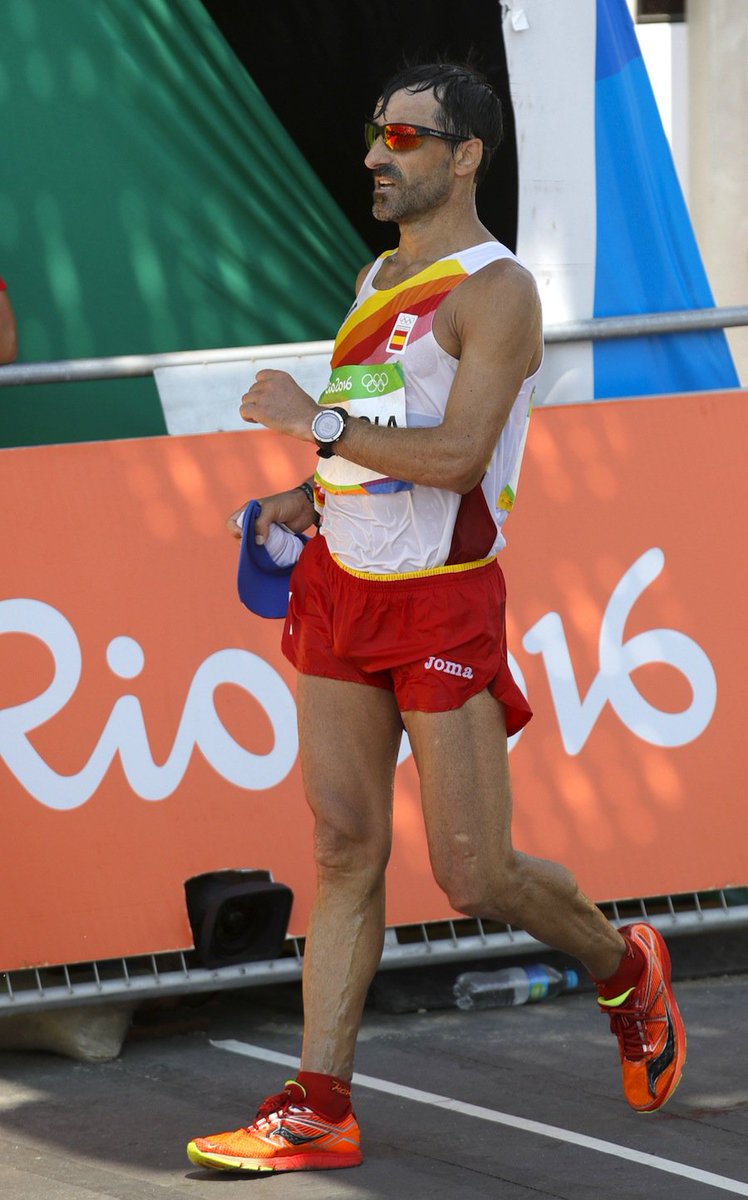 UFECcat's tweet photo. #Rio2016 Jesús Ángel García Bragado serà el banderer de la delegació espanyola en la cerimònia de clausura dels Jocs https://t.co/3sf8FsA4Tg