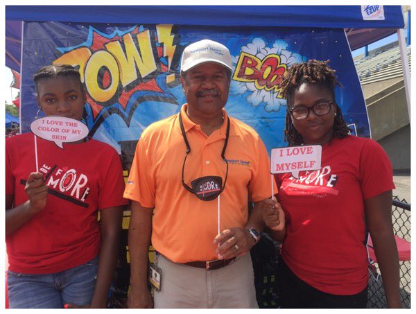 Madeformore_'s tweet image. Come to our photo booth! Mayor Price stopped by and took a couple pics!