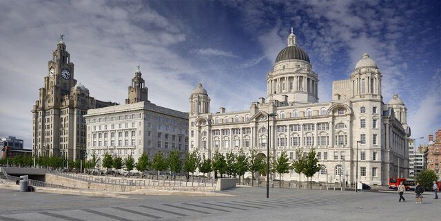 In Liverpool for a day, an afternoon or just a few hours? It's a must to do our free walking tour everyday at 11am!