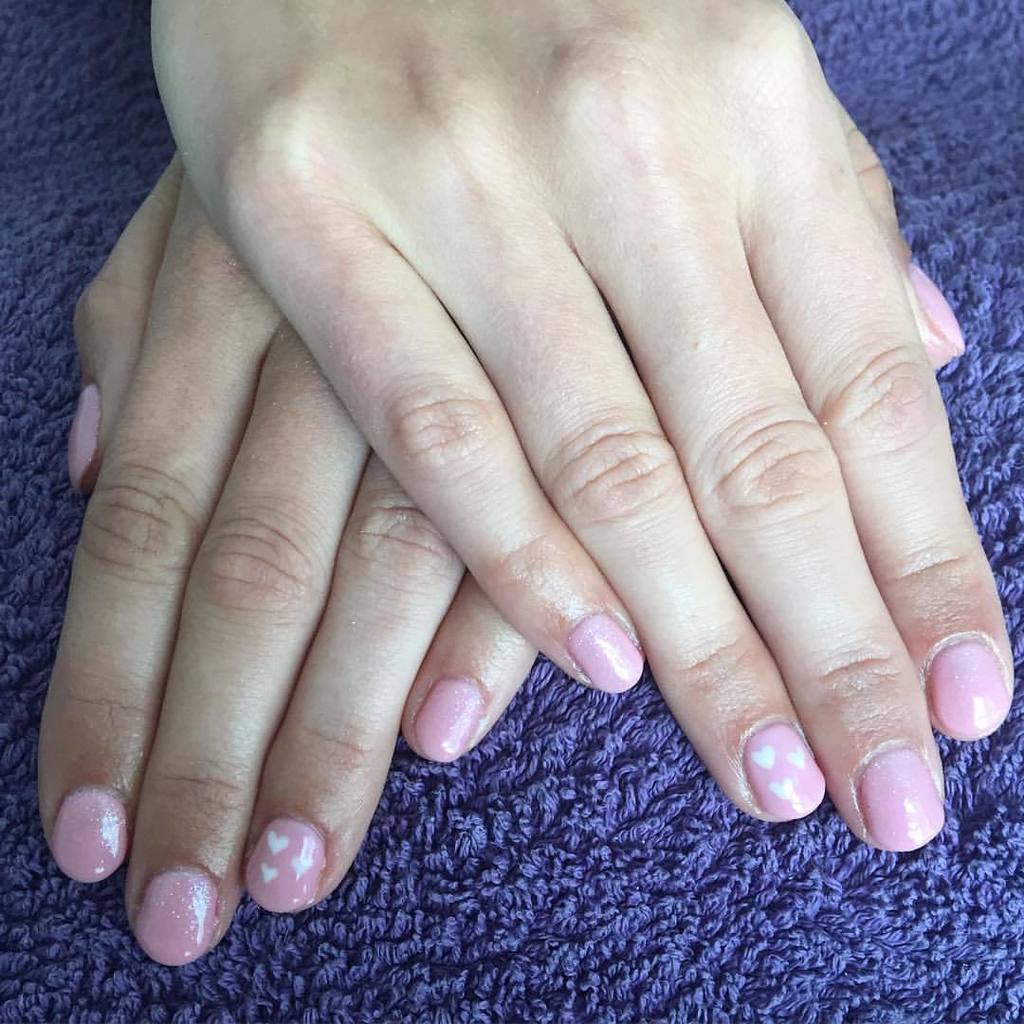Renew_Beauty's tweet photo. Beautiful Shellac Nails by Bethany 💕 #nails #nailart #nailstyle #naillove #nails2inspire #nailartheaven #nailaddict… https://t.co/qtcHx2KjN7