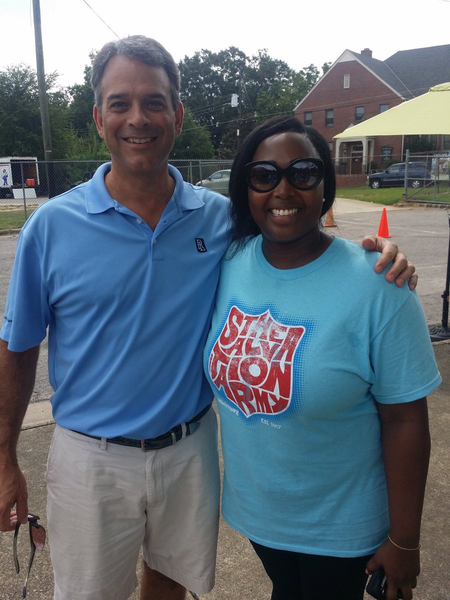 WakeCountyArmy's tweet image. @WakeCountyArmy Community Center Director Sarah Ruiz &amp;amp; board mem. David Liggett ready for #mostamazingrace runners!