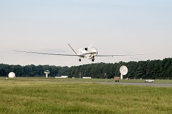 NOAAResearch's tweet photo. Unmanned aircraft readies to sample Atlantic #hurricanes https://t.co/txU2ldZ5BK #NASAGlobalHawk #NOAA #SHOUT2016 https://t.co/9jGC1vj8EC