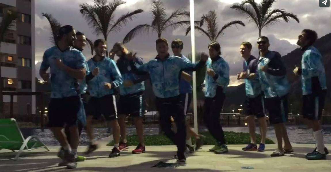 Haceinstantes's tweet image. Mirá el videoclip de Los Gladiadores, un homenaje a todos los deportistas de #Río2016 ow.ly/Mysk303qmrg