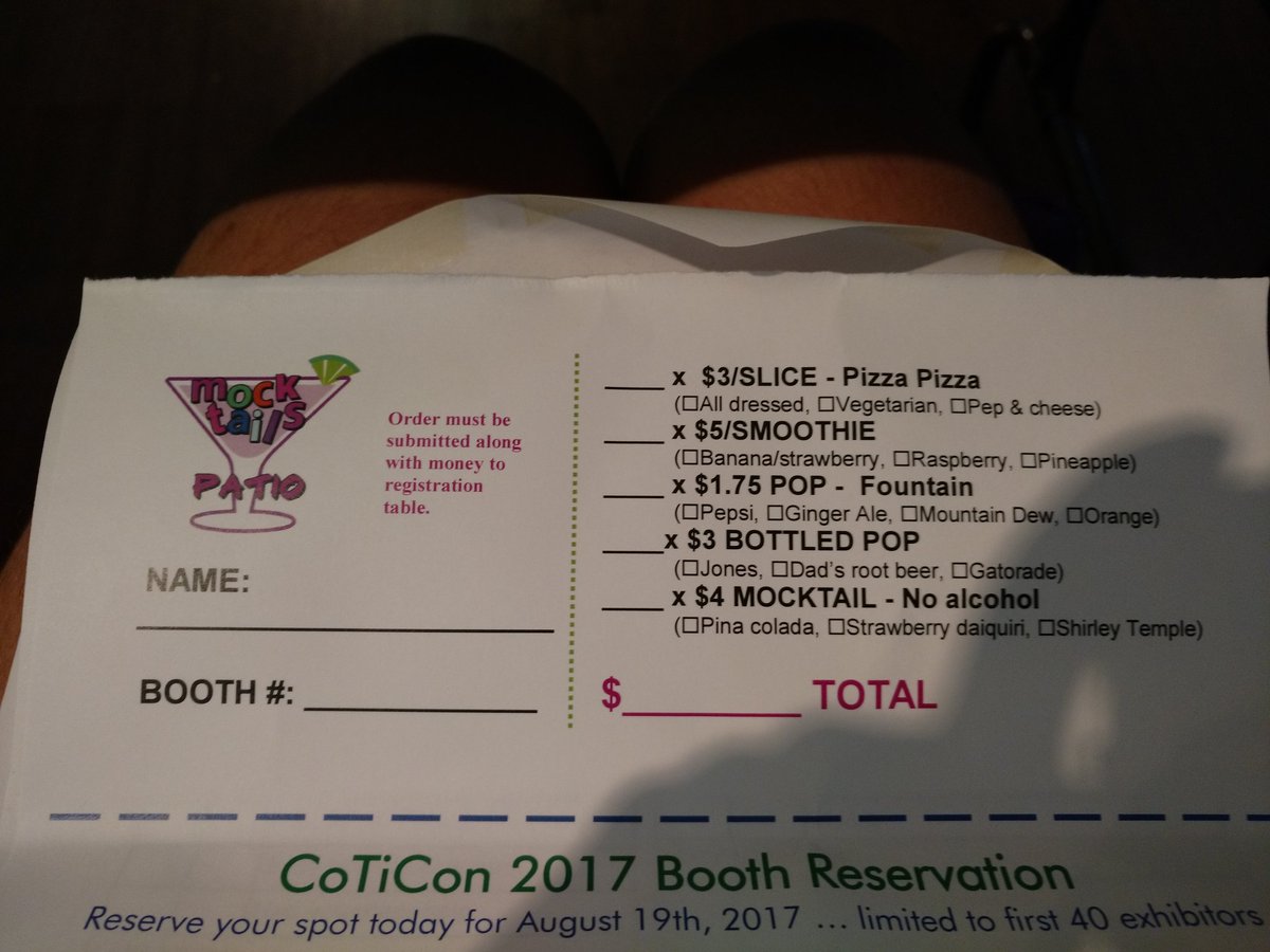 primrosechan's tweet photo. À con that takes care of its artists! #coticon https://t.co/skNdA9gR4Q
