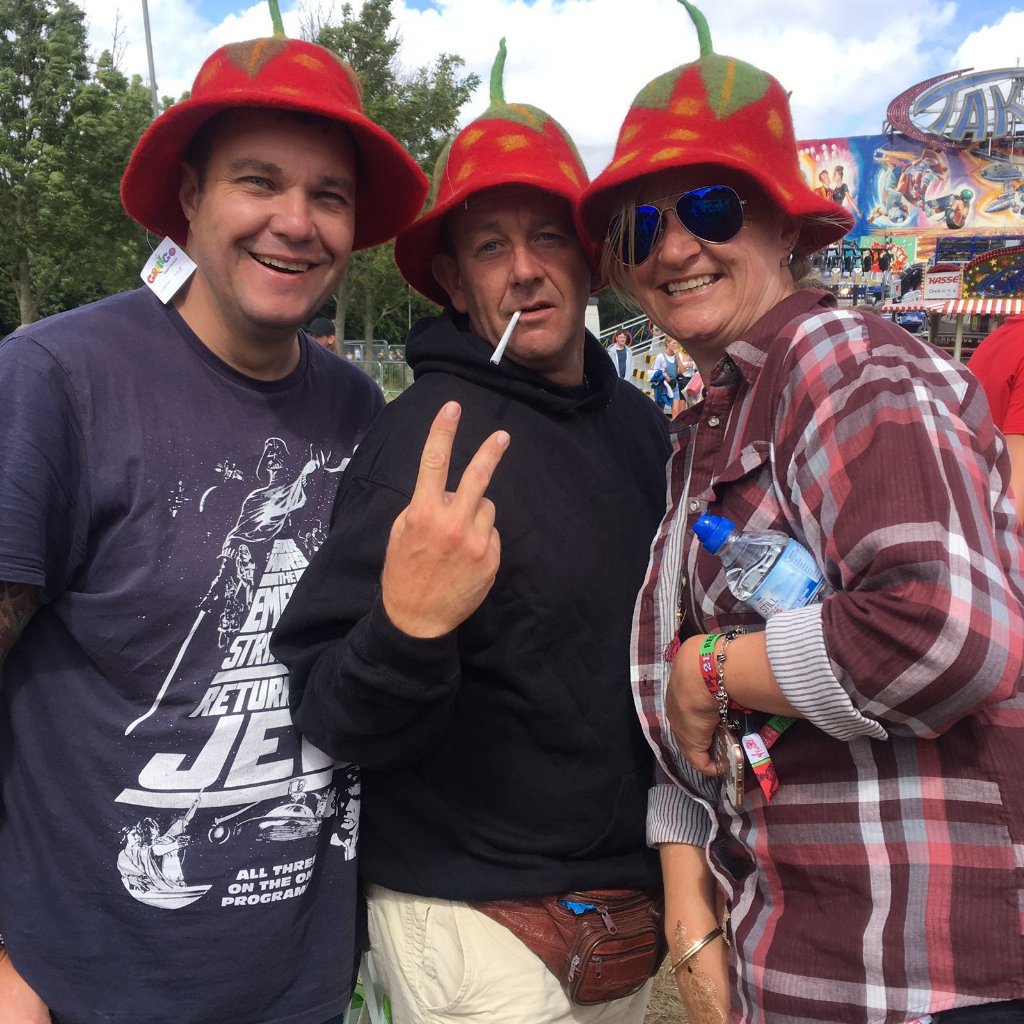 llowepniloc's tweet photo. #vfestival https://t.co/51yWAgbwJx