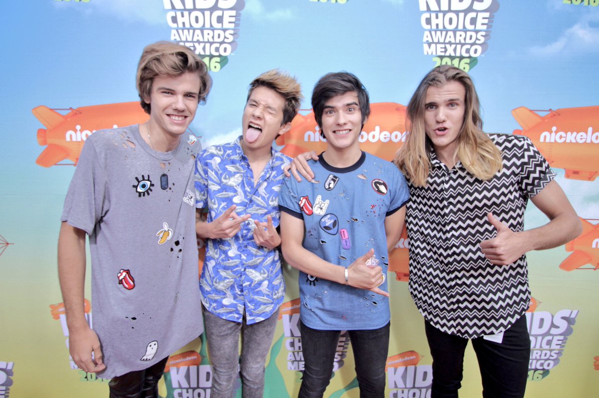 iconentmt's tweet photo. #OrangeCarpet #KCAMexico @MundonickLA @CD9 @layloficial @flytheband https://t.co/HC0nSdSSSL