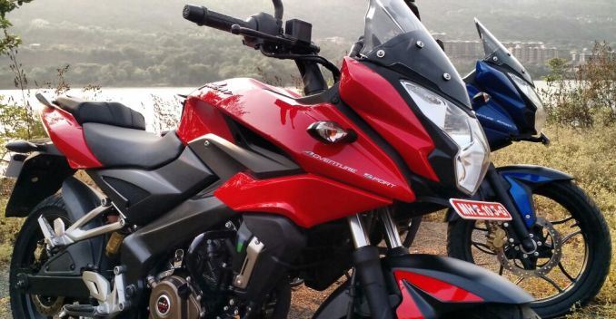 bajajmx's tweet image. La #PulsarAS150 y la #PulsarAS200 destacan por su maniobrabilidad. Su ligereza permite que sean aptas para ciudad