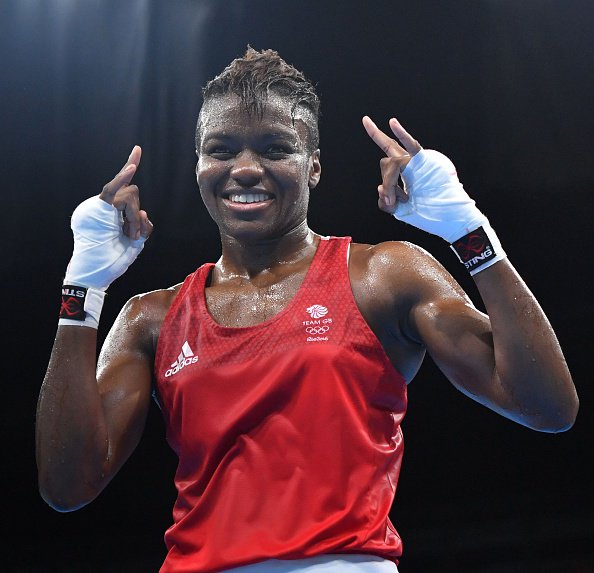 BREAKING: AND STILL!!! Leeds boxer @NicolaAdams2012 retains her Olympic GOLD medal #Rio2016 <a href="/TeamGB/">Team GB</a> 🏅🏅