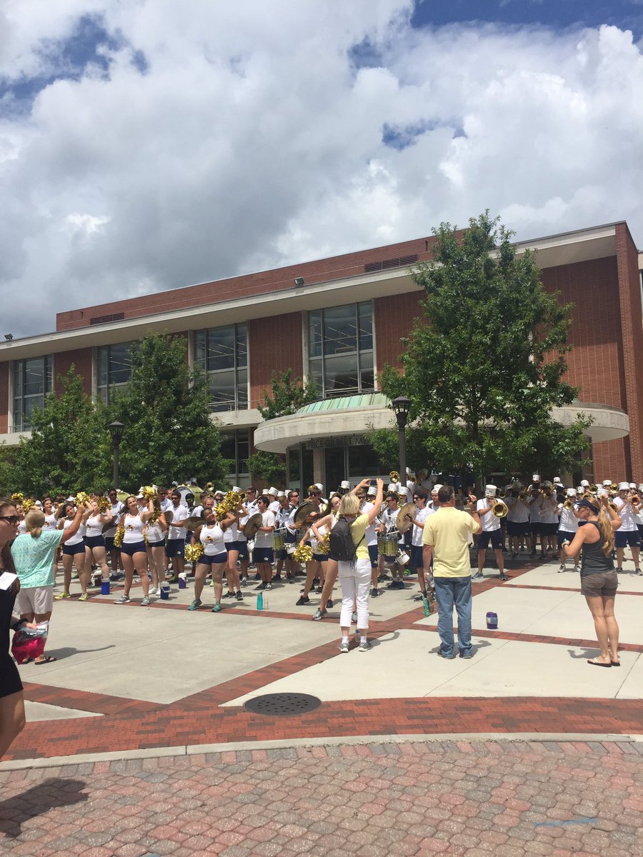 GTmarchingband's tweet photo. Bud! #fakegameday https://t.co/CwPmhkIXac