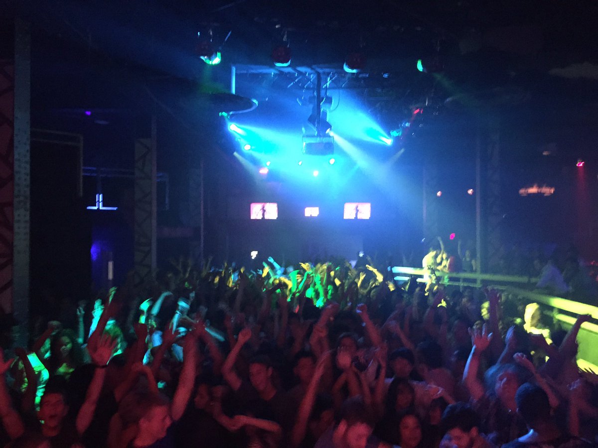 ZooPgh's tweet photo. Tonight we party from 8p-1a! Let's get stoopid! https://t.co/TChsLIBI1Q