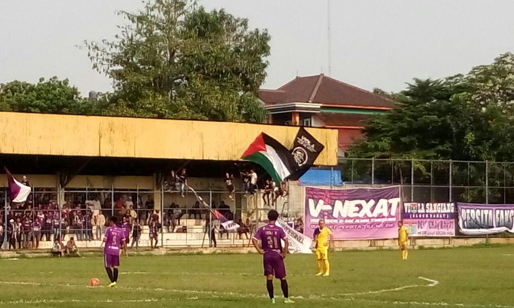 Ini aksi SOLIDARITAS bung! ALLAH SAVE OUR PALESTINE!!! #SavePalestine #AwayDepok