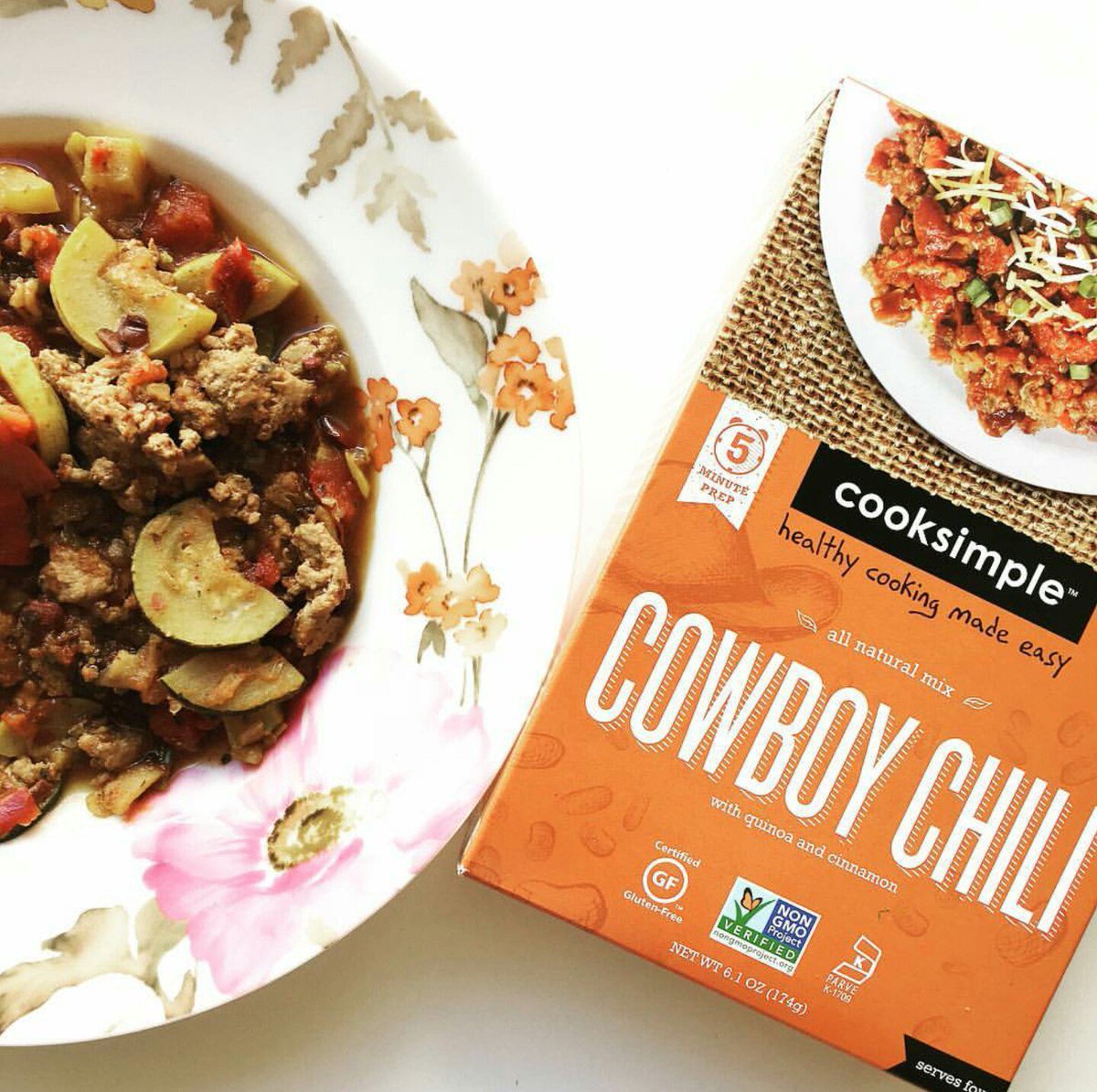 cooksimplemeals's tweet photo. Thanks to our fan Hannah for this! Look at all those veggies in that chili! https://t.co/tFN6TDTvI5