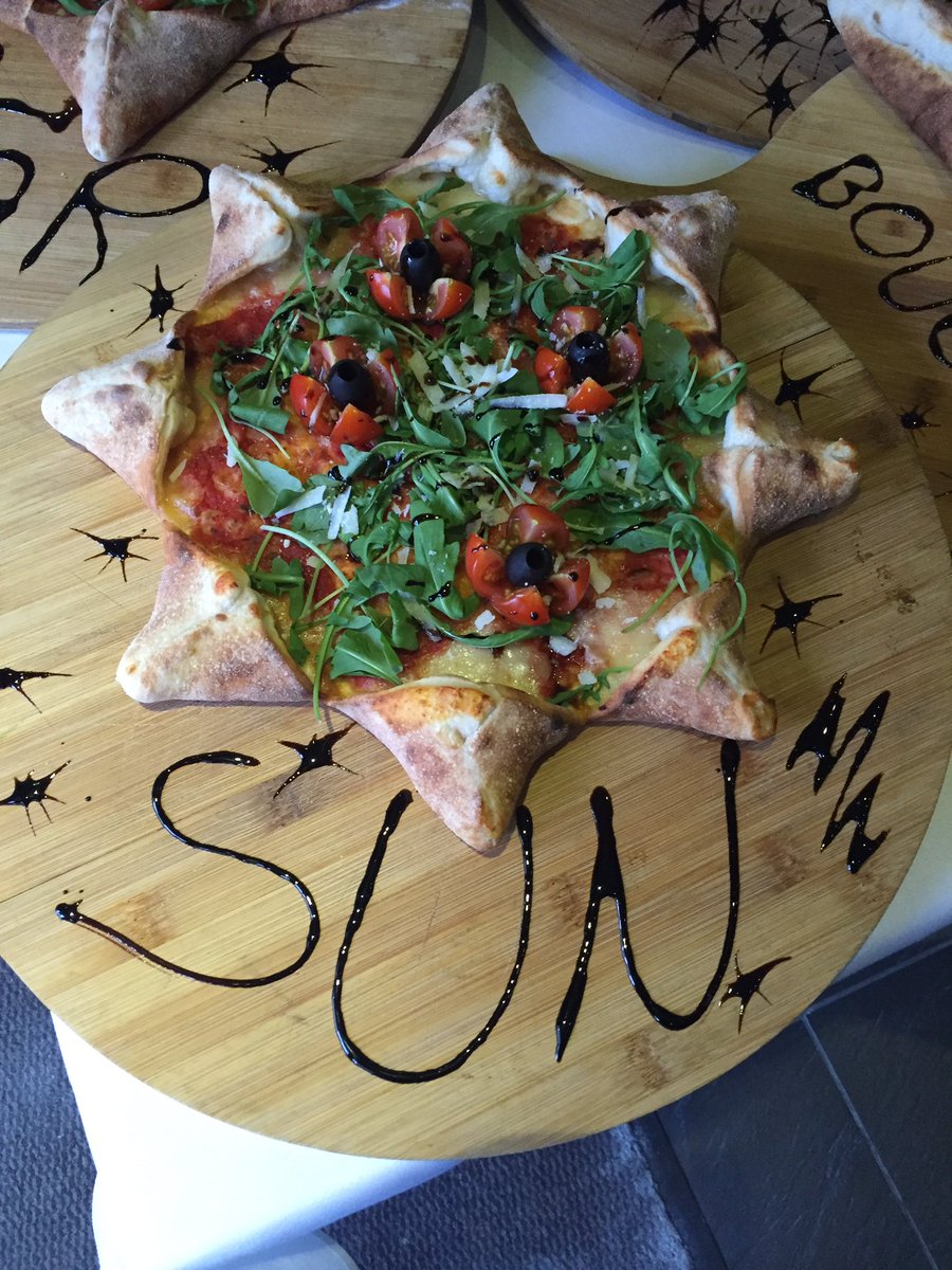 Wow 😵 New pizza shapes available <a href="/RusticoSwindon/">Rustico Swindon</a>! Your favourite pizza in a new and different shape!