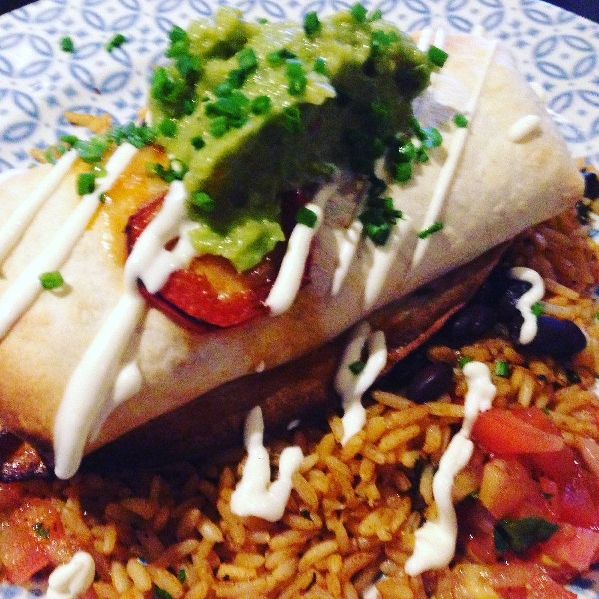 MastercheatUK's tweet image. Loving your pulled beef burritos @chimichangauk #dinner #mexican #mexicanfood #beef #texmex #london #restaurants