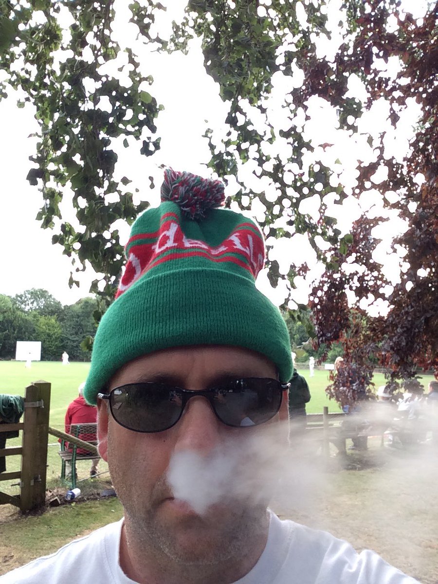 bwajuk's tweet photo. Another good win! #chickendinner @StGilesCC #schmoking https://t.co/wTaZxZNxrK