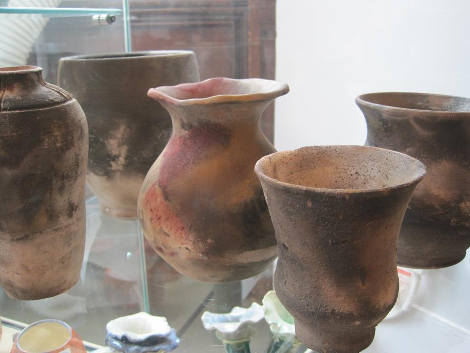 CraftCouncilNL's tweet photo. Missed last weekend's Beach Firing? We have pieces available in the shop. All proceeds go directly to  Clay Studio https://t.co/9LWJY0ipnS