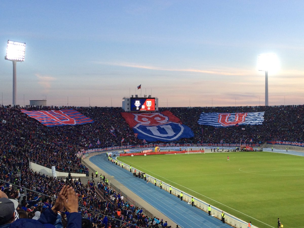 ucronico's tweet photo. #VamosLaU https://t.co/8ntAR1fMA1