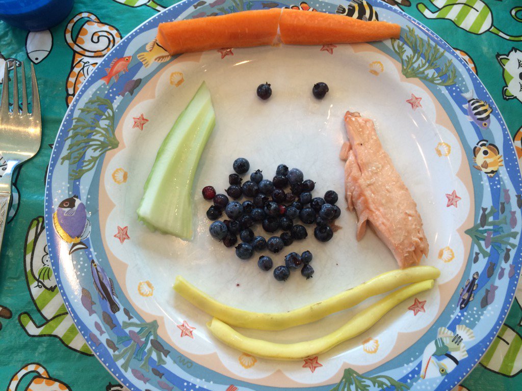 See my smiley face Mommy. How a 5 yr old eats Northern Harvest Sea Farms salmon, Beet &amp; VCC veg and <a href="/WildBlueberry1/">Granite Town Farms</a>